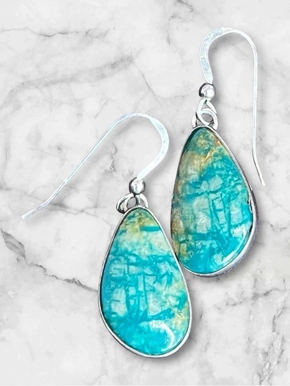 D’anz Native American Teardrop Natural stone Turquoise Blue, Green and tan in co